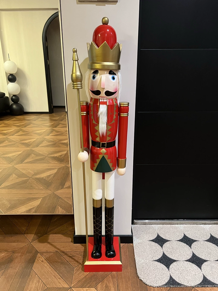 Nutcracker Figurine - Ornamento Decorativo de Café, Boneco Quebra-Nozes