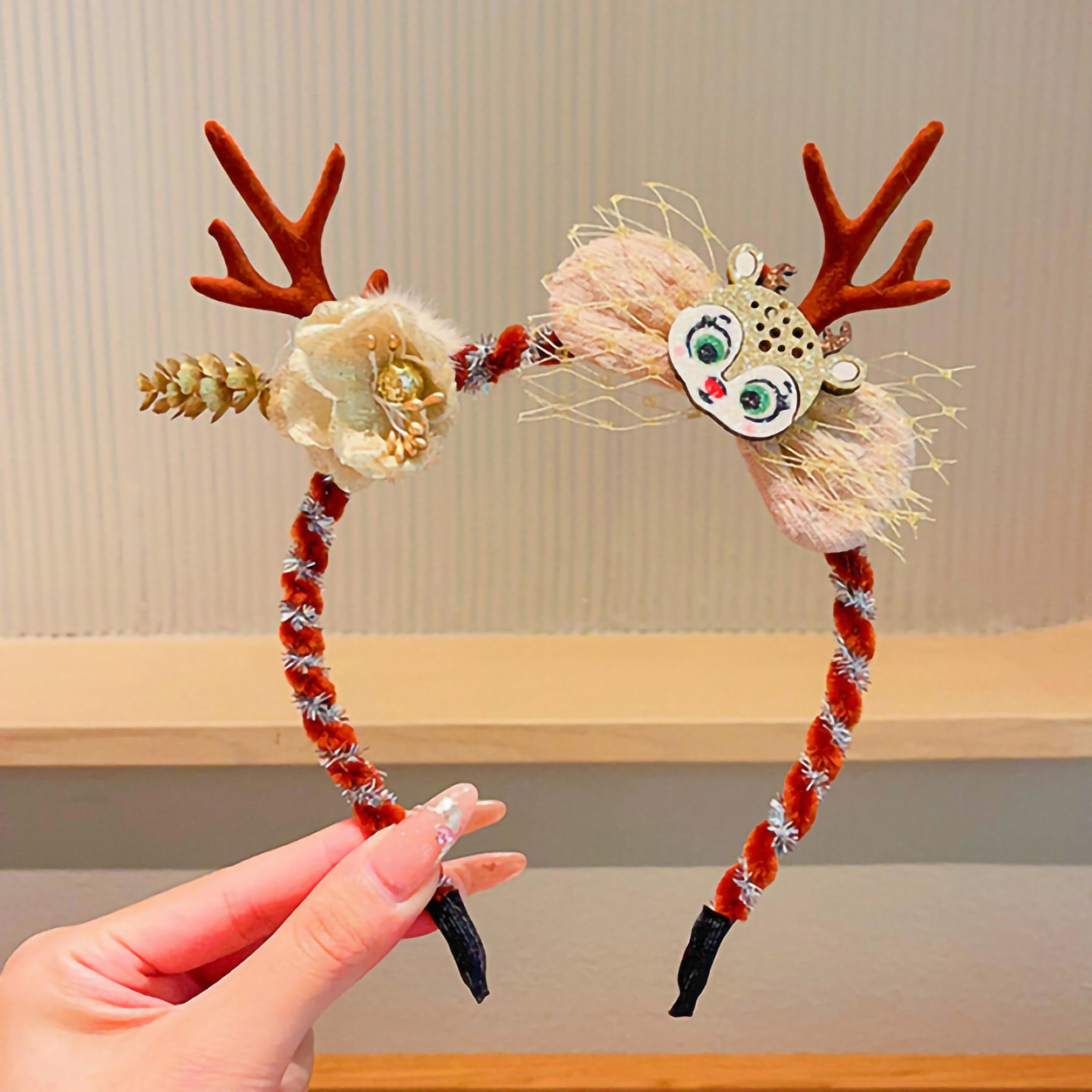 Tiara de Pelúcia de Natal, Tia - Reindeer Antlers Headband avaliação e preço